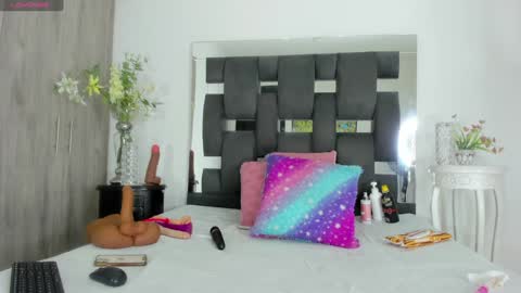 Tanya online show from January 26, 1:15 pm