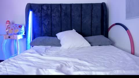 tara__ online show from November 4, 1:16 am