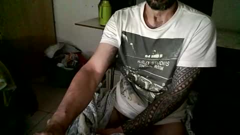 tarado_skype_cam online show from December 22, 5:26 am