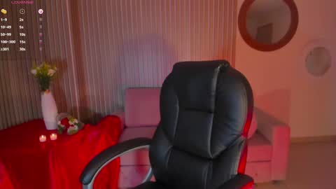 Tara Lawrence online show from February 15, 4:25 am