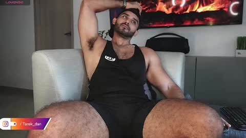 Tarek online show from November 21, 3:22 pm