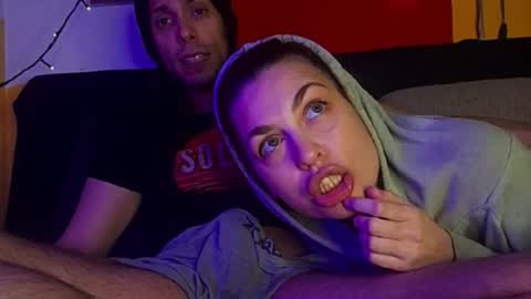 T  J   online show from November 10, 10:36 am