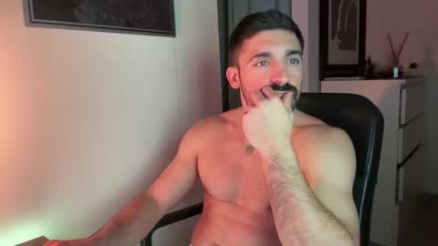 tarquit8 online show from January 15, 9:29 pm