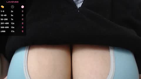 tarrant_ online show from March 4, 10:38 pm