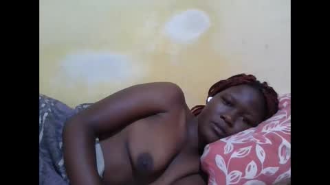 Snapshot of tashacute20 chatting on May 22, 2:30 am tashacute20 online show from May 22, 2:30 am