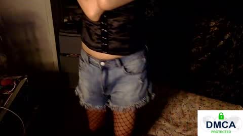 Snapshot of tashakai chatting on February 18, 12:49 pm TashaKai online show from February 18, 12:49 pm