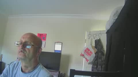 Tas online show from October 5, 1:20 pm