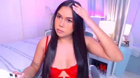 Snapshot of tasteofinnocence chatting on February 17, 8:22 am Miss Tati online show from February 17, 8:22 am