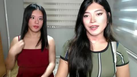 Snapshot of tasteofinnocent69 chatting on December 9, 4:23 am   online show from December 9, 4:23 am