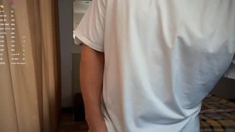 Snapshot of tasty_justin chatting on March 11, 5:49 am My shows 2100500 UTC3 online show from March 11, 5:49 am