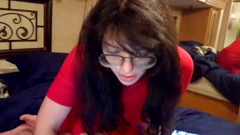 Snapshot of tastycakes96 chatting on February 2, 2:54 am tastycakes96 online show from February 2, 2:54 am