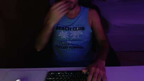 Snapshot of tastycute chatting on July 4, 7:20 pm Finn online show from July 4, 7:20 pm