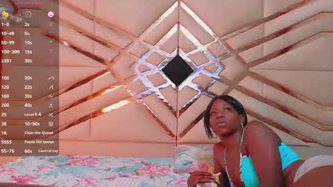 Snapshot of tastydarkchocolatee chatting on June 23, 12:58 pm tastydarkchocolatee online show from June 23, 12:58 pm