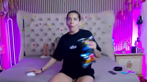 Snapshot of tastypatricia chatting on May 17, 1:25 am TastyPatricia online show from May 17, 1:25 am