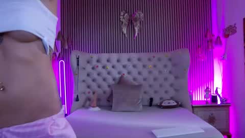 Snapshot of tastypatricia chatting on June 3, 1:14 pm TastyPatricia online show from June 3, 1:14 pm