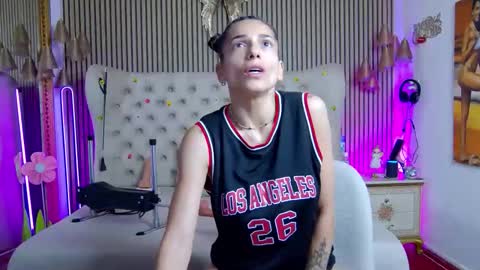Snapshot of tastypatricia chatting on June 9, 1:23 pm TastyPatricia online show from June 9, 1:23 pm