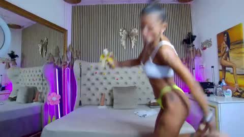 Snapshot of tastypatricia chatting on July 27, 10:33 am TastyPatricia online show from July 27, 10:33 am