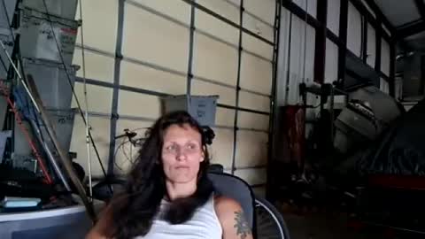 Snapshot of tastypeach6989 chatting on June 26, 3:38 pm tastypeach6989 online show from June 26, 3:38 pm