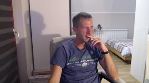 Snapshot of tatamata91 chatting on July 3, 7:20 pm tatamata91 online show from July 3, 7:20 pm