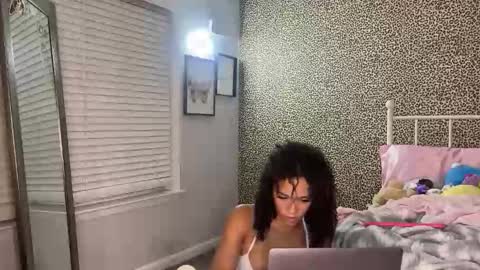 Snapshot of tateharper chatting on June 7, 1:10 am Tate Harper online show from June 7, 1:10 am