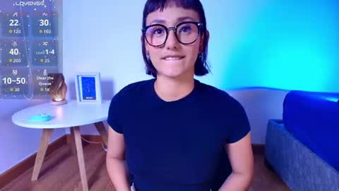 Snapshot of tati_cardenas chatting on June 19, 4:39 am AME online show from June 19, 4:39 am