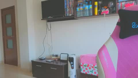 Snapshot of tatiana2224 chatting on July 8, 8:19 am tatiana2224 online show from July 8, 8:19 am