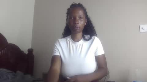 Snapshot of tatiana_254 chatting on October 20, 9:37 pm tatiana_254 online show from October 20, 9:37 pm
