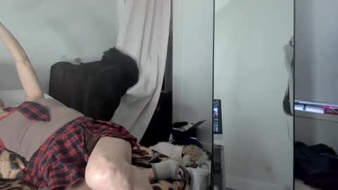 Apple Jucy online show from April 12, 11:37 am