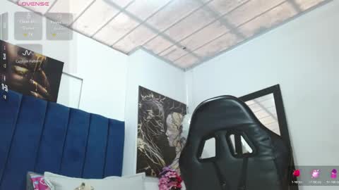 Snapshot of tatiana_star1 chatting on May 16, 2:38 pm tatiana_star1 online show from May 16, 2:38 pm