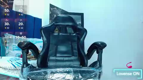 Snapshot of tatiana_star1 chatting on June 11, 12:32 am tatiana_star1 online show from June 11, 12:32 am