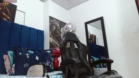 Snapshot of tatiana_star1 chatting on July 14, 8:47 pm tatiana_star1 online show from July 14, 8:47 pm