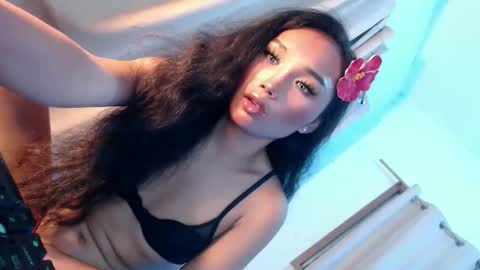 Snapshot of tatiana_wilton chatting on May 3, 2:34 pm ANDREA online show from May 3, 2:34 pm
