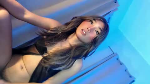 Snapshot of tatiana_wilton chatting on June 6, 4:33 pm ANDREA online show from June 6, 4:33 pm