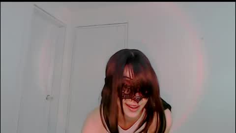 Snapshot of tatianaaah chatting on May 24, 4:45 pm Morgan online show from May 24, 4:45 pm