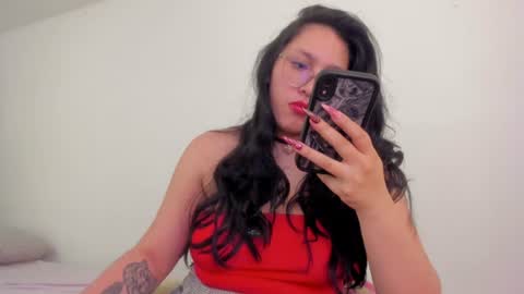 Snapshot of tatianaonnel_ chatting on July 20, 7:05 pm tatiana onnel online show from July 20, 7:05 pm