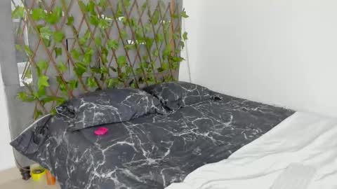 tatianasquirthot online show from February 19, 7:21 pm