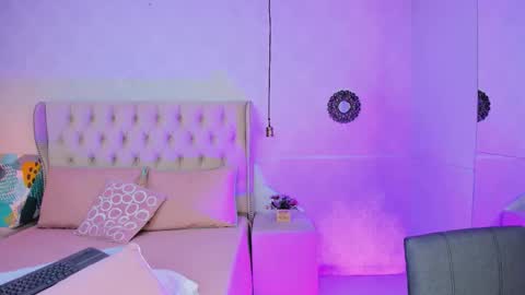 TATI online show from February 21, 11:22 am