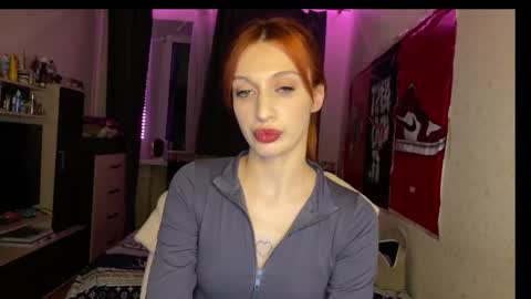 Snapshot of tatika_williams chatting on May 12, 6:27 pm tatika_williams online show from May 12, 6:27 pm