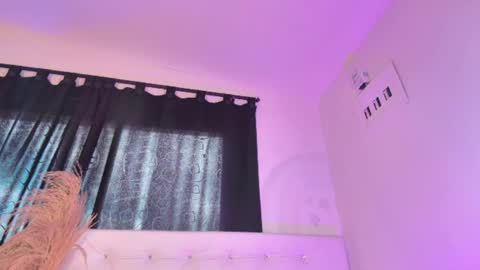 Snapshot of tatixxxvega chatting on July 28, 6:53 pm tatix online show from July 28, 6:53 pm