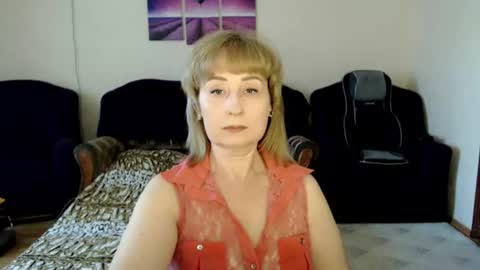 Snapshot of tattease chatting on July 31, 11:20 am Tattease online show from July 31, 11:20 am