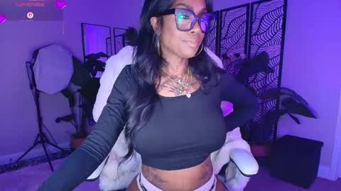 Tatted Queen online show from May 26, 7:43 pm