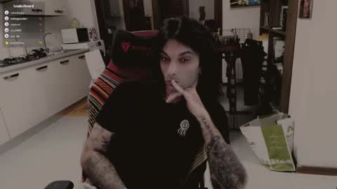 Snapshot of tattedfit chatting on December 14, 9:08 pm tattedfit online show from December 14, 9:08 pm