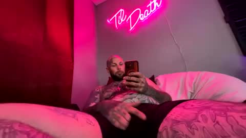 Snapshot of tattoo23inky chatting on June 15, 7:10 am inky online show from June 15, 7:10 am