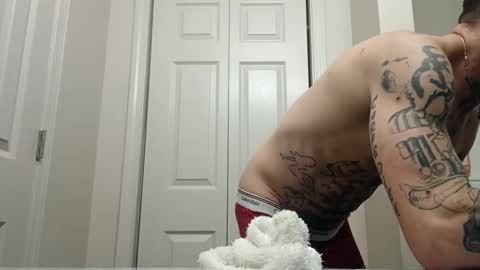 tattoo3333 online show from November 5, 9:59 pm