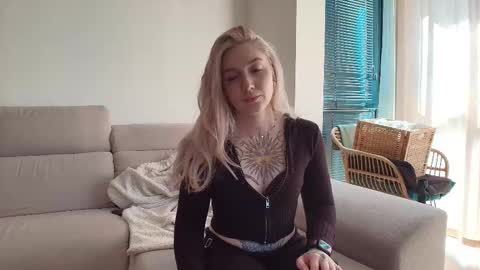 tattoobbgirl online show from March 30, 3:02 pm