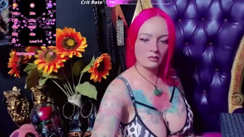 Snapshot of tattooderek chatting on October 16, 3:57 pm tattooderek online show from October 16, 3:57 pm