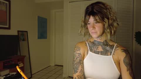 Snapshot of tattooed_natalia chatting on February 2, 9:51 am Natalia 3 online show from February 2, 9:51 am