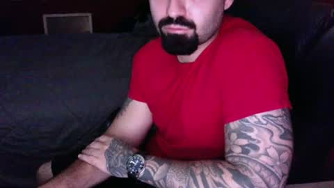 Snapshot of tattooedandbearded22 chatting on July 4, 10:16 pm tattooedandbearded22 online show from July 4, 10:16 pm