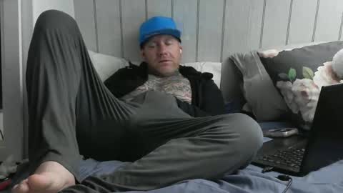 Snapshot of tattooedteaseme chatting on February 8, 8:40 am tattooedteaseme online show from February 8, 8:40 am