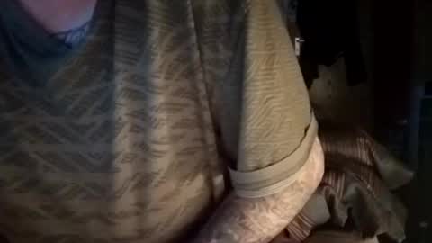 Snapshot of tattoogun chatting on December 22, 8:16 am TattooLust online show from December 22, 8:16 am